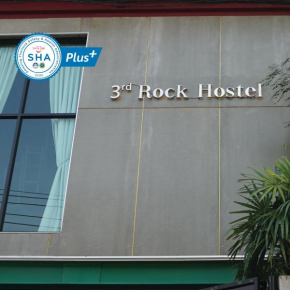 Отель Third Rock Hostel  Бангкок